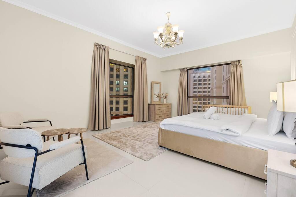 Apartment First Class 4br Cozy Jumeirah Retreat *